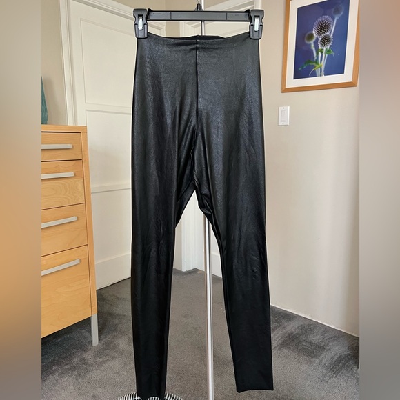Commando Control Black Faux Leather Pant Leggings - Picture 1 of 4